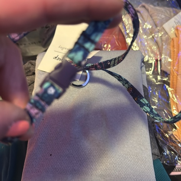 NWT Disney Vera Bradley breakaway lanyard - Picture 5 of 5
